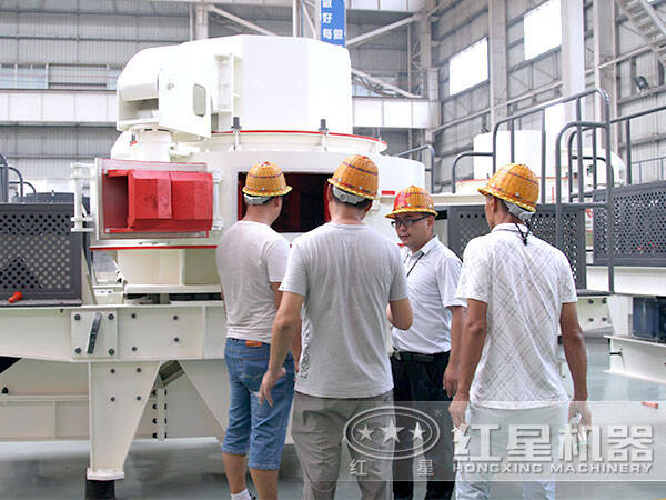 石英石制砂機(jī)預(yù)咨詢現(xiàn)場