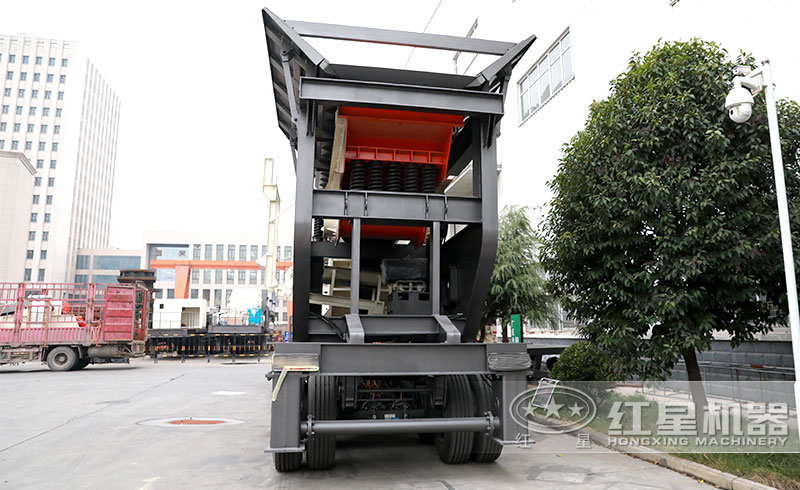 移動破碎機+振動篩，可先篩后碎或先碎后篩