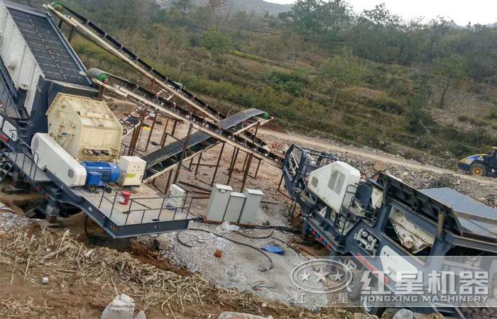 移動鄂式破碎機+反擊式破碎機+振動篩組合，產量大，出料范圍可調