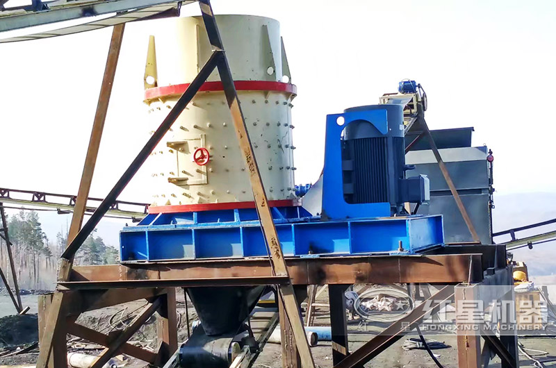 河北時(shí)產(chǎn)100噸的立式復(fù)合破碎機(jī)安裝現(xiàn)場(chǎng)一 河北時(shí)產(chǎn)100噸的立式復(fù)合破碎機(jī)安裝現(xiàn)場(chǎng)一