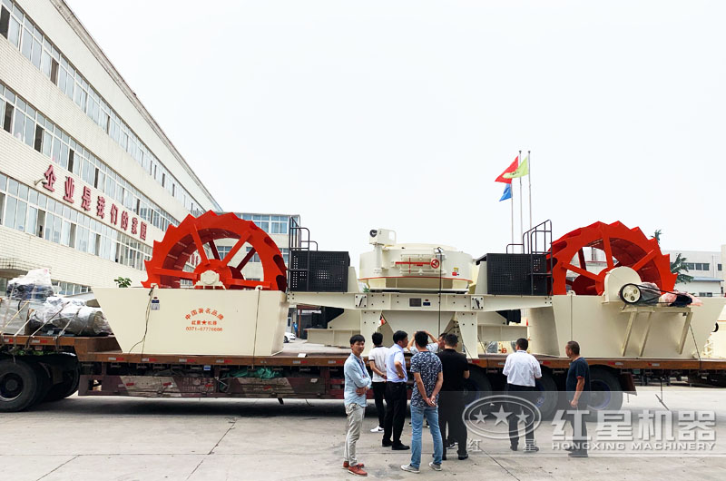 爭分奪秒，紅星盡快為客戶專車發(fā)貨