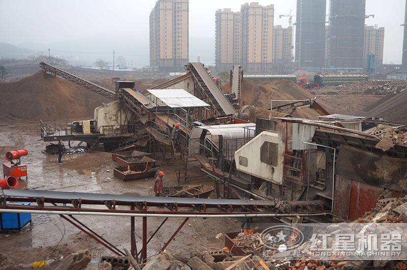 日產(chǎn)1000-2000噸建筑垃圾生產(chǎn)線作業(yè)現(xiàn)場 日產(chǎn)1000-2000噸建筑垃圾生產(chǎn)線作業(yè)現(xiàn)場