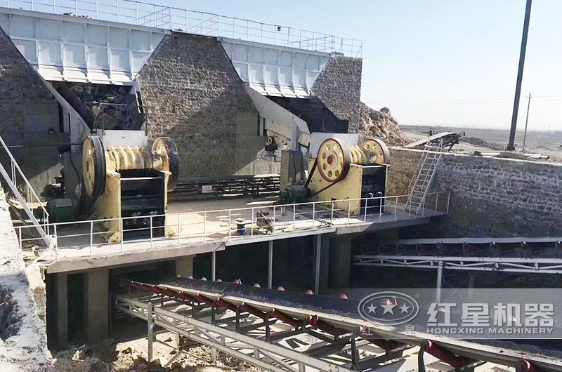 鄂破大型礦石粉碎機(jī) 鄂破大型礦石粉碎機(jī)