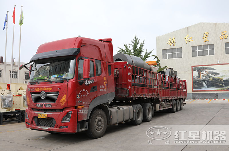 磨粉機(jī)設(shè)備發(fā)貨中 磨粉機(jī)設(shè)備發(fā)貨中