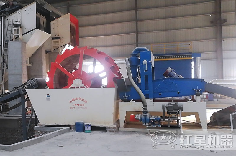 時產(chǎn)200噸左右大中型洗砂機(jī)現(xiàn)場 時產(chǎn)200噸左右大中型洗砂機(jī)現(xiàn)場