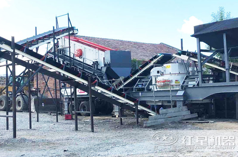 移動式機(jī)制砂生產(chǎn)線，海南客戶現(xiàn)場