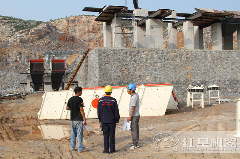 建設中的砂石廠 建設中的砂石廠