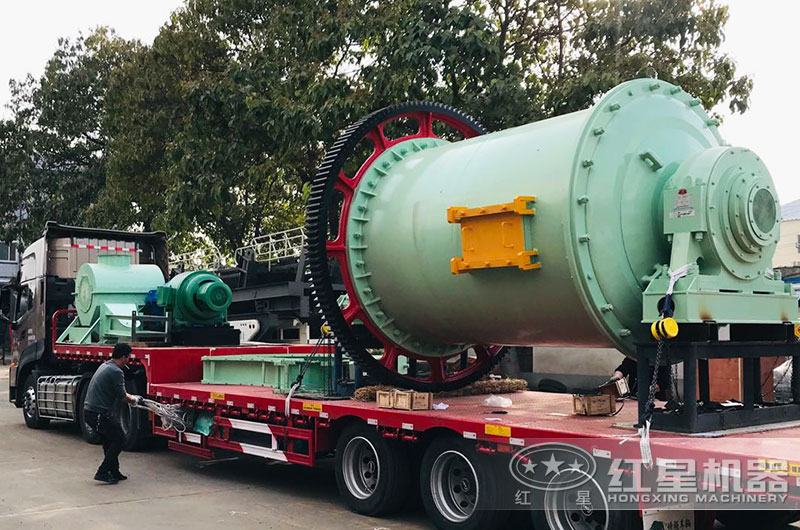 紅星球磨機(jī)裝車發(fā)貨現(xiàn)場(chǎng) 紅星球磨機(jī)裝車發(fā)貨現(xiàn)場(chǎng)
