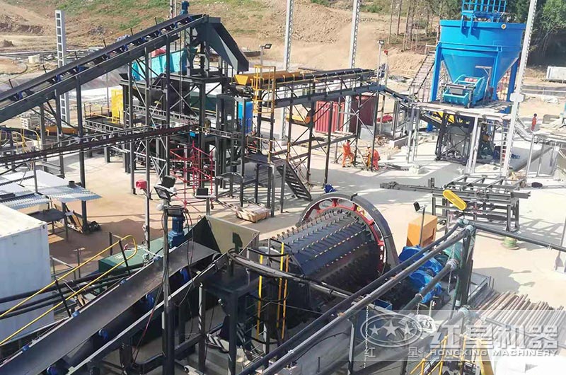 球磨機(jī)選礦現(xiàn)場 球磨機(jī)選礦現(xiàn)場