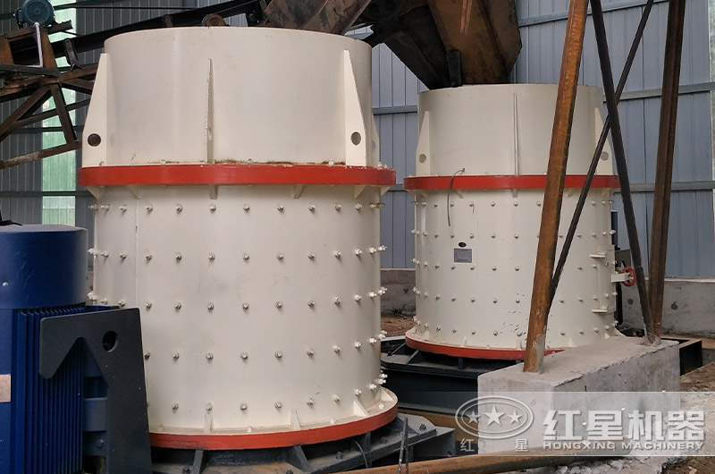 復合式破碎機作業現場 復合式破碎機作業現場